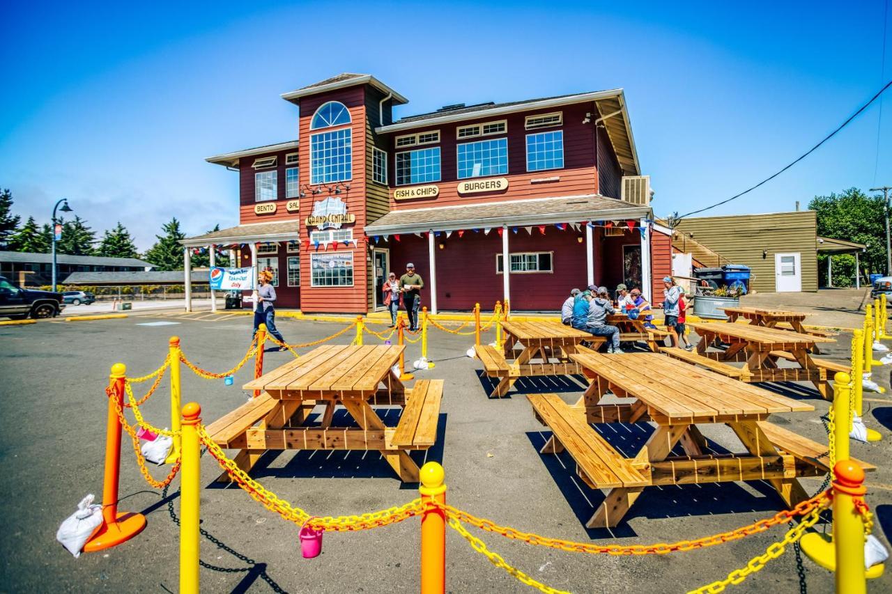 Honey Home Waldport Exterior photo